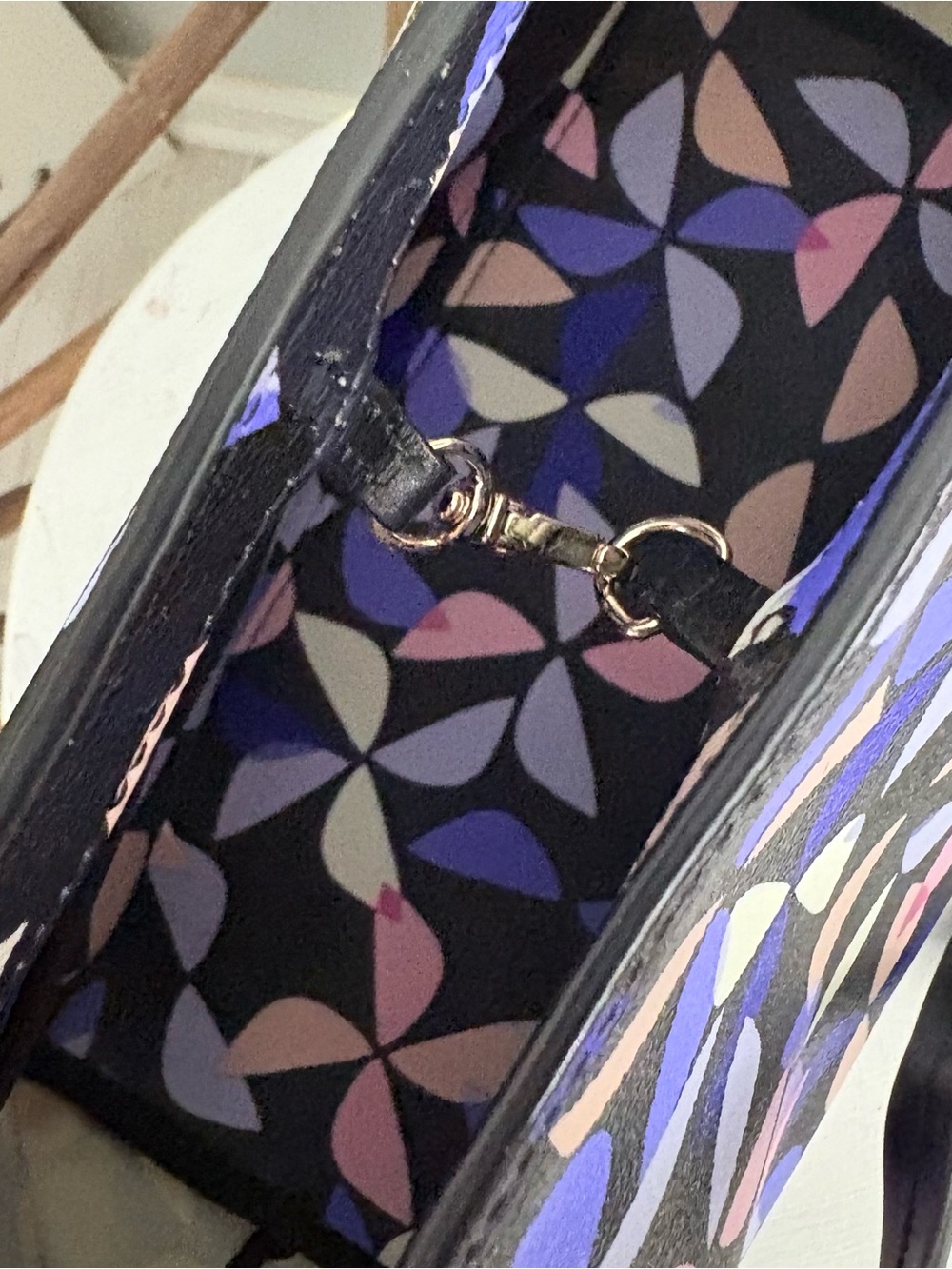 kate spade ♠️ Black & Multi Color Petal-Print Tote NWOT - Picture 7 of 9